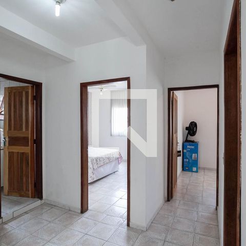 Casa à venda com 285m², 6 quartos e 2 vagasCasa 2 - Corredor 