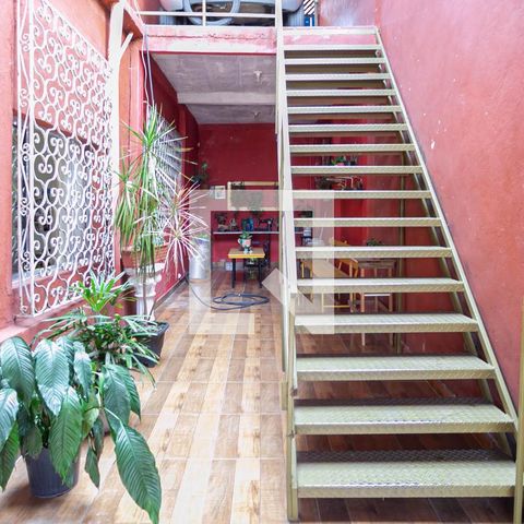 Casa à venda com 285m², 6 quartos e 2 vagasCasa 1 - Quintal
