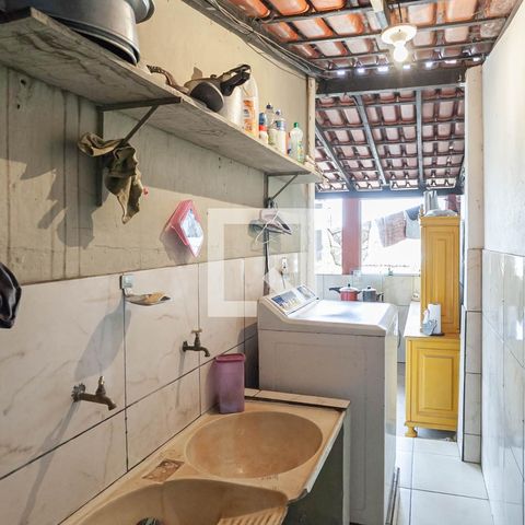 Casa à venda com 285m², 6 quartos e 2 vagasCasa 1 - Área de serviço 