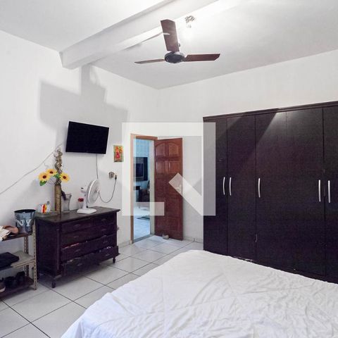 Casa à venda com 285m², 6 quartos e 2 vagasCasa 1 - Quarto 1