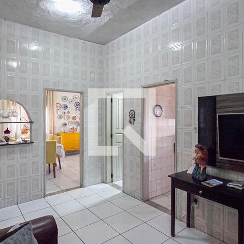 Casa à venda com 285m², 6 quartos e 2 vagasCasa 1 - Sala 2