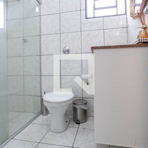 Casa à venda com 285m², 6 quartos e 2 vagasCasa 2 - Banheiro social 