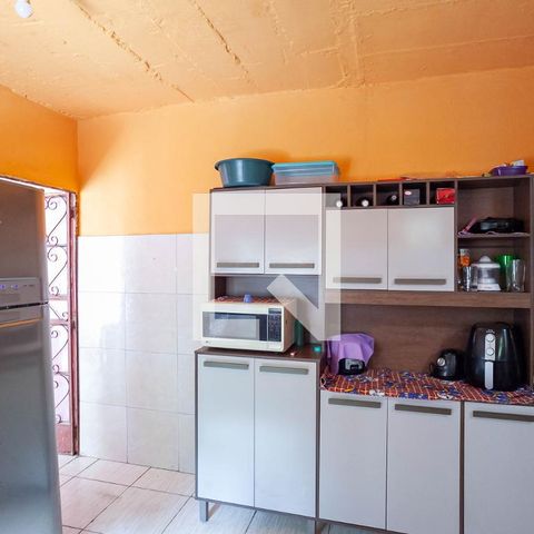 Casa à venda com 285m², 6 quartos e 2 vagasCasa 3 - Cozinha 
