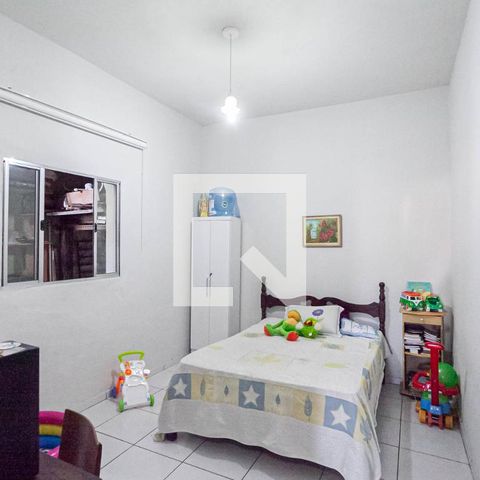 Casa à venda com 285m², 6 quartos e 2 vagasCasa 1 - Quarto 2