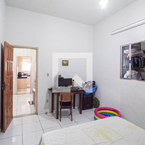 Casa à venda com 285m², 6 quartos e 2 vagasCasa 1 - Quarto 2