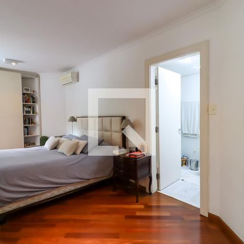 Apartamento à venda com 227m², 3 quartos e 4 vagasSuíte 1