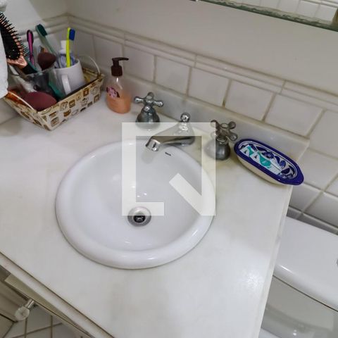 Apartamento à venda com 227m², 3 quartos e 4 vagasBanheiro da Suíte 3