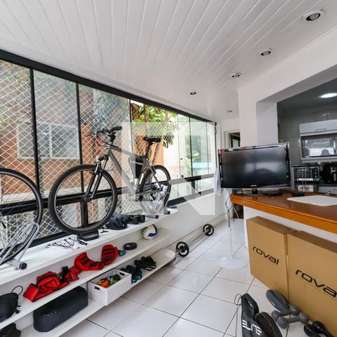 Apartamento à venda com 227m², 3 quartos e 4 vagasVaranda
