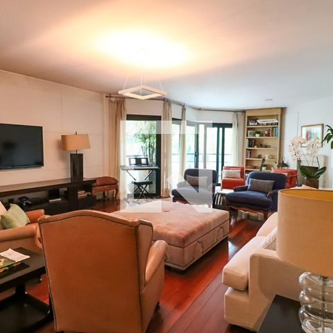 Apartamento à venda com 227m², 3 quartos e 4 vagasSala
