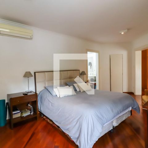 Apartamento à venda com 227m², 3 quartos e 4 vagasSuíte 1
