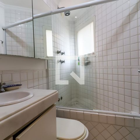 Apartamento à venda com 227m², 3 quartos e 4 vagasBanheiro da Suíte 3