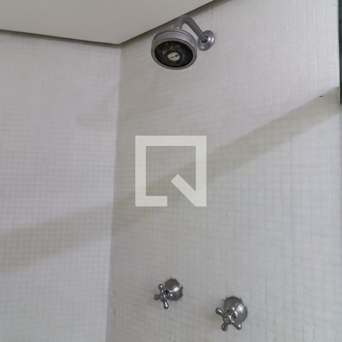 Apartamento à venda com 227m², 3 quartos e 4 vagasBanheiro 1 da Suíte 1