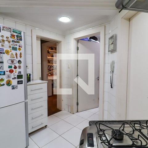 Apartamento à venda com 227m², 3 quartos e 4 vagasCozinha