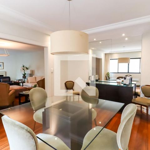 Apartamento à venda com 227m², 3 quartos e 4 vagasSala de Jantar