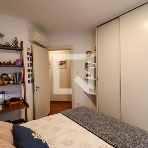 Apartamento à venda com 227m², 3 quartos e 4 vagasSuíte 2
