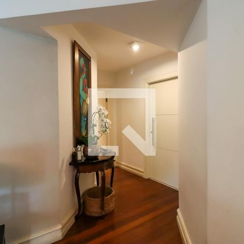 Apartamento à venda com 227m², 3 quartos e 4 vagasHall de entrada