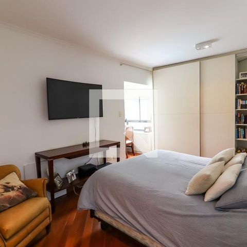 Apartamento à venda com 227m², 3 quartos e 4 vagasSuíte 1