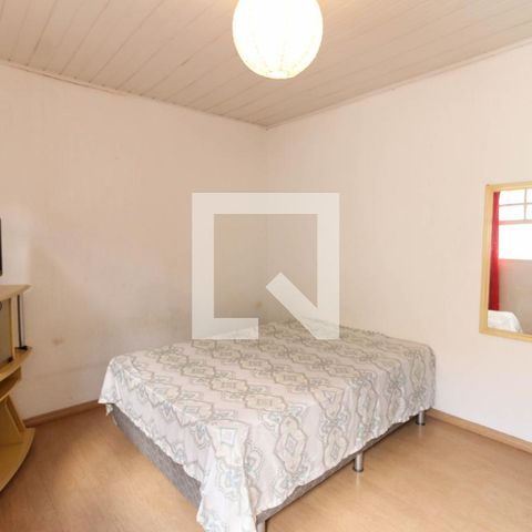 Casa à venda com 140m², 4 quartos e 1 vaga Casa à venda com 140m², 4 quartos e 1 vagaQuarto De Visita