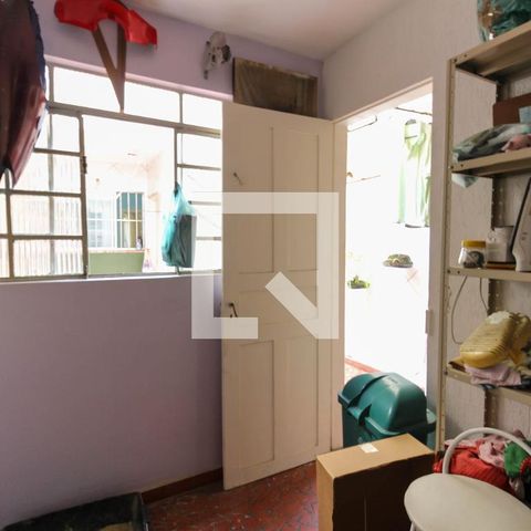 Casa à venda com 140m², 4 quartos e 1 vaga Casa à venda com 140m², 4 quartos e 1 vagaQuarto de Serviço