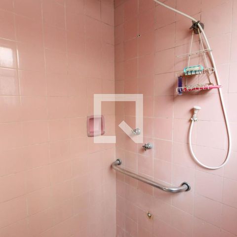 Casa à venda com 140m², 4 quartos e 1 vaga Casa à venda com 140m², 4 quartos e 1 vagaBanheiro Suíte