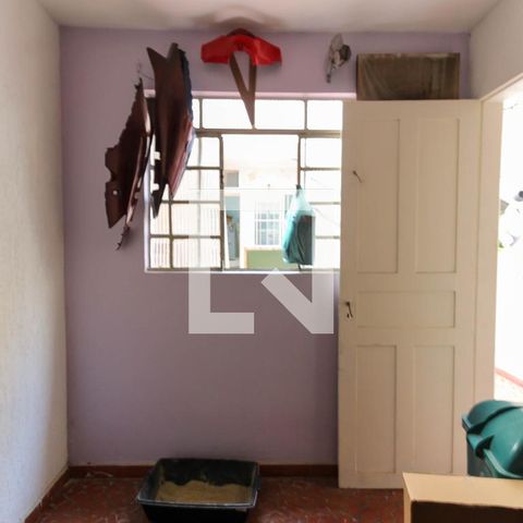 Casa à venda com 140m², 4 quartos e 1 vaga Casa à venda com 140m², 4 quartos e 1 vagaQuarto de Serviço