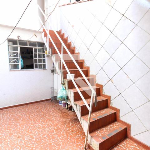 Casa à venda com 140m², 4 quartos e 1 vaga Casa à venda com 140m², 4 quartos e 1 vagaQuintal