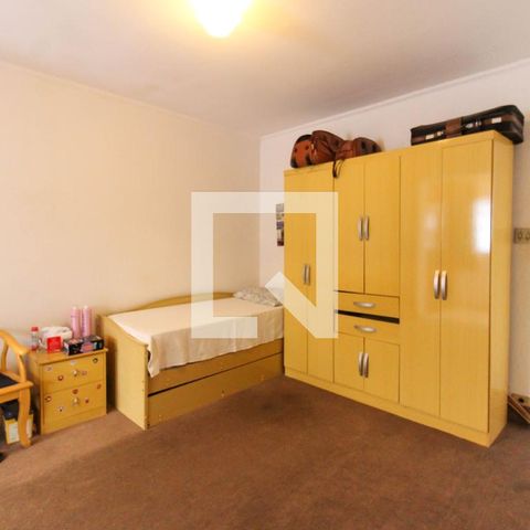 Casa à venda com 140m², 4 quartos e 1 vaga Casa à venda com 140m², 4 quartos e 1 vagaSuíte