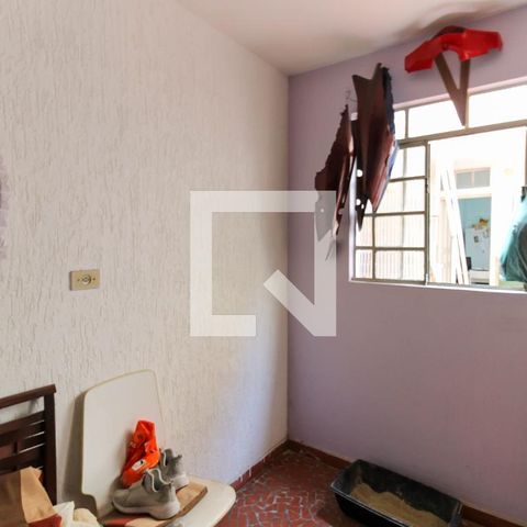 Casa à venda com 140m², 4 quartos e 1 vaga Casa à venda com 140m², 4 quartos e 1 vagaQuarto de Serviço