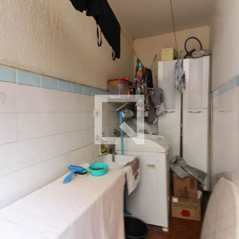 Casa à venda com 140m², 4 quartos e 1 vaga Casa à venda com 140m², 4 quartos e 1 vagaÁrea de Serviço