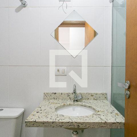 Apartamento para alugar com 40m², 2 quartos e 1 vaga Apartamento para alugar com 40m², 2 quartos e 1 vagaBanheiro