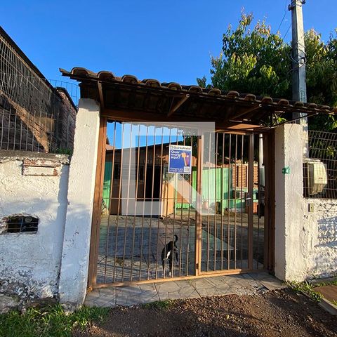 Casa à venda com 70m², 3 quartos e 1 vagaFachada