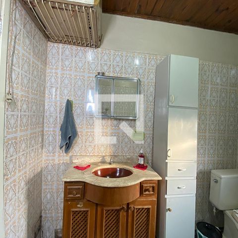 Casa à venda com 70m², 3 quartos e 1 vagaBanheiro