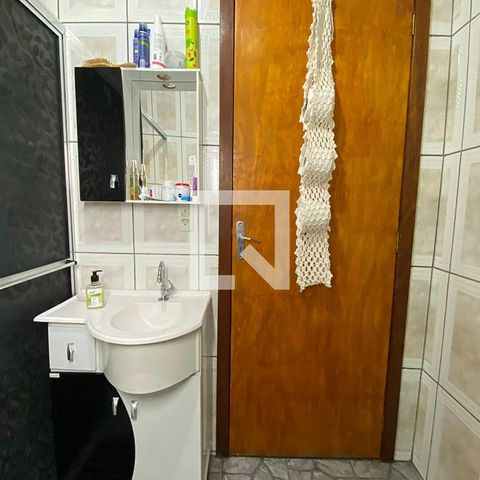 Casa à venda com 120m², 2 quartos e 3 vagasBanheiro 