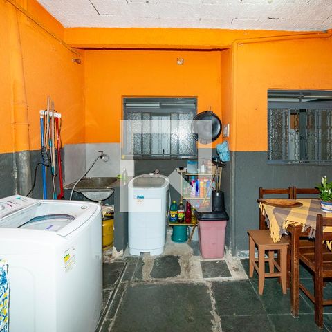 Casa à venda com 600m², 4 quartos e sem vagaCasa 2 Área de Serviço