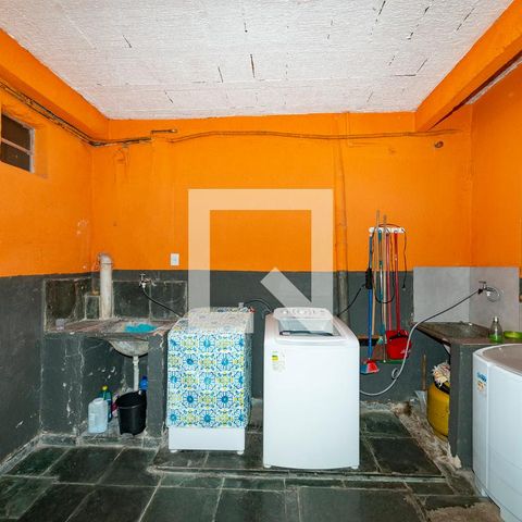 Casa à venda com 600m², 4 quartos e sem vagaCasa 2 Área de Serviço