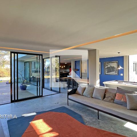 Casa de condomínio à venda com 560m², 4 quartos e 10 vagas