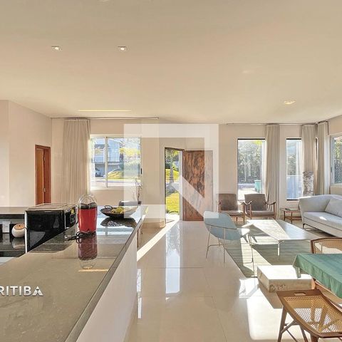 Casa de condomínio à venda com 560m², 4 quartos e 10 vagas