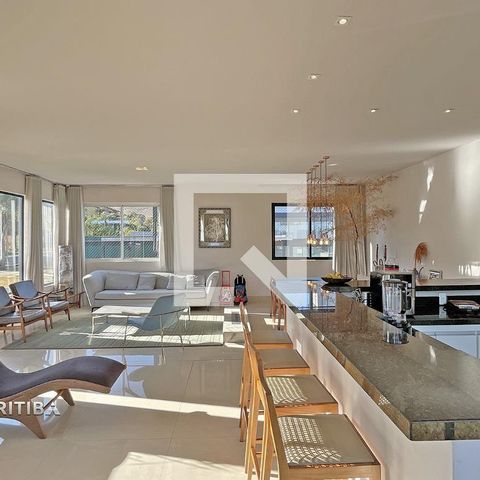 Casa de condomínio à venda com 560m², 4 quartos e 10 vagas