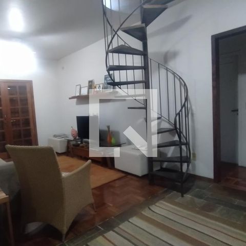 Casa à venda com 518m², 5 quartos e 4 vagas
