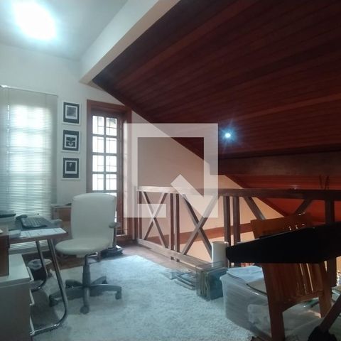 Casa à venda com 518m², 5 quartos e 4 vagas