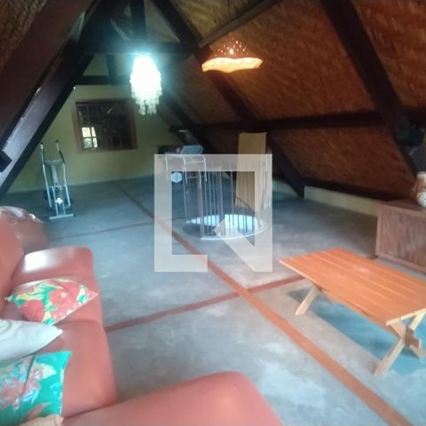 Casa à venda com 518m², 5 quartos e 4 vagas
