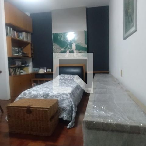 Casa à venda com 518m², 5 quartos e 4 vagas