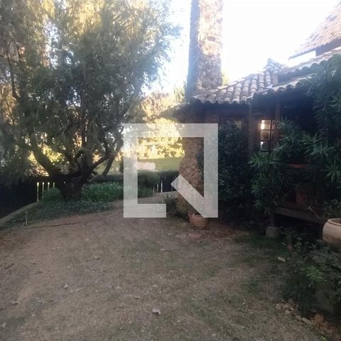 Casa à venda com 518m², 5 quartos e 4 vagas