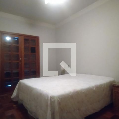 Casa à venda com 518m², 5 quartos e 4 vagas