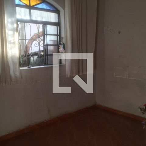 Casa à venda com 230m², 3 quartos e 1 vaga