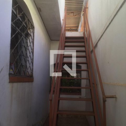 Casa à venda com 230m², 3 quartos e 1 vaga