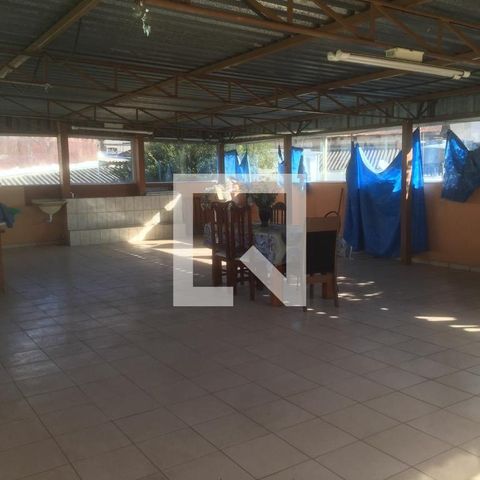 Casa à venda com 230m², 3 quartos e 1 vaga