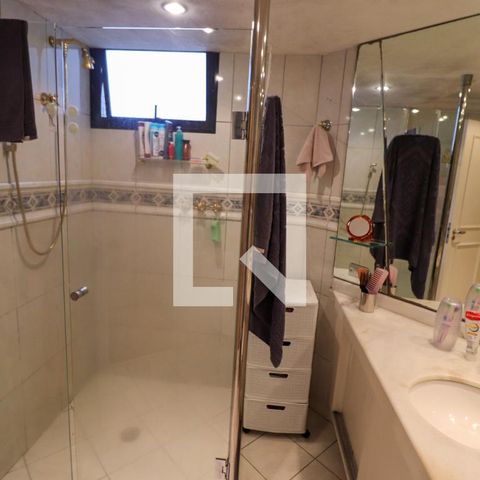 Apartamento à venda com 179m², 3 quartos e 2 vagasBanheiro da Suíte
