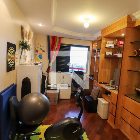 Apartamento à venda com 179m², 3 quartos e 2 vagasEscritório