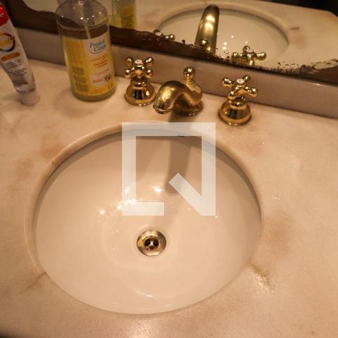 Apartamento à venda com 179m², 3 quartos e 2 vagasBanheiro da Suíte